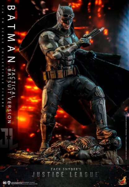 Zack Snyder`s Justice League Actionfigur 1/6 Batman (Tactical Batsuit Version) 33 cm – Bild 9