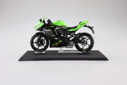 Diecast Bike Series Statue 1/12 Kawasaki Ninja ZX-25R Lime Green×Ebony 16 cm – Bild 7