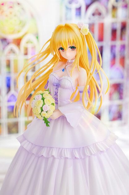 To Love-Ru Darkness PVC Statue 1/7 Golden Darkness Wedding Dress Ver. 23 cm – Bild 2