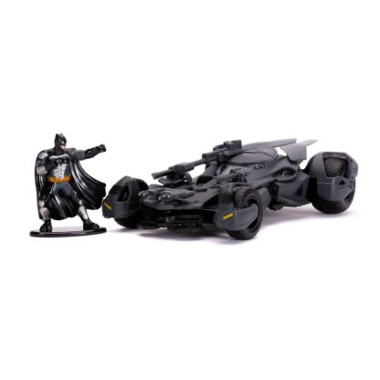 Justice League Hollywood Rides Diecast Modell 1/32 Batmobil mit Figur