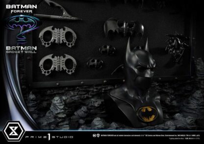 Batman Forever Museum Masterline Series Diorama 1/3 Batman Gadget Wall 49 cm – Bild 18