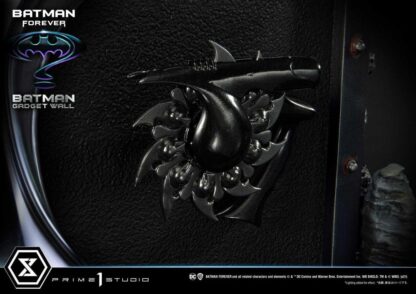 Batman Forever Museum Masterline Series Diorama 1/3 Batman Gadget Wall 49 cm – Bild 19