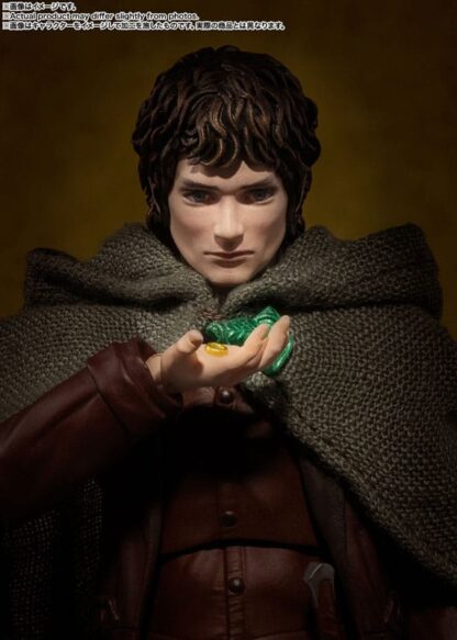 Herr der Ringe S.H. Figuarts Actionfiguren Frodo Beutlin & Gollum – Bild 9