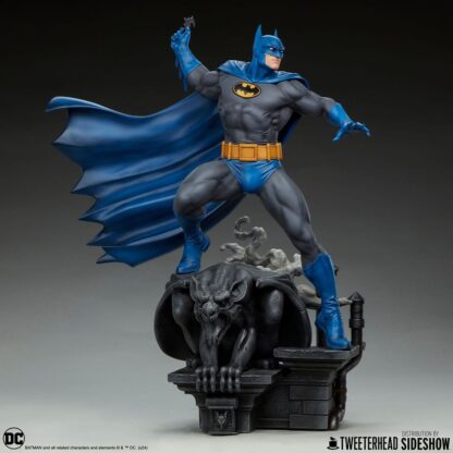 DC Comics Maquette 1/6 Batman (Retro Edition) 50 cm – Bild 5