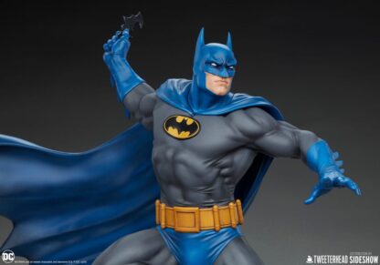 DC Comics Maquette 1/6 Batman (Retro Edition) 50 cm – Bild 11