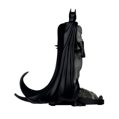 DC Direct Statue 1/10 Batman by Bjorn Barends (Black White) 18 cm – Bild 4