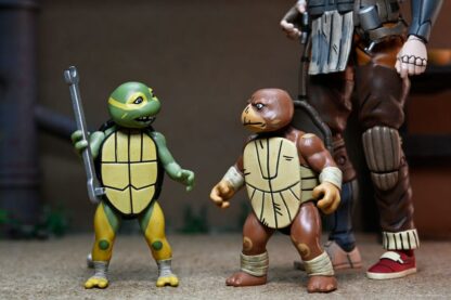 Teenage Mutant Ninja Turtles (The Last Ronin The Lost Years) Actionfigur Grammy April with Baby Yi & Moja 18 cm – Bild 11