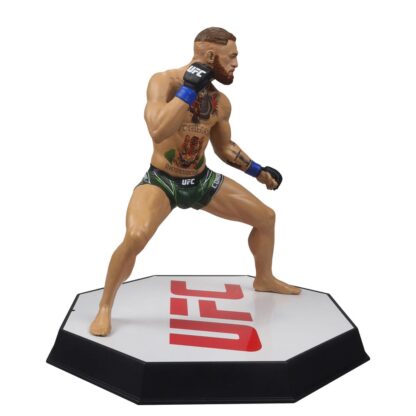 UFC Posed PVC Statue Conor McGregor 18 cm - Stark beschädigte Verpackung – Bild 5