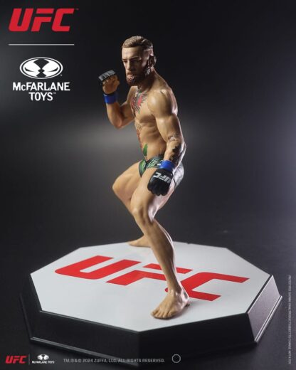 UFC Posed PVC Statue Conor McGregor 18 cm - Stark beschädigte Verpackung – Bild 10